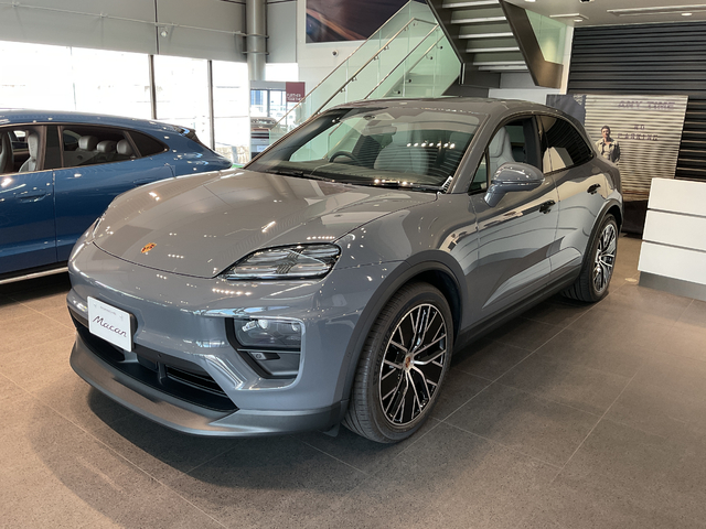 MY2025　New　Macan