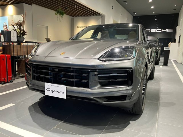 2025年式　カイエンEHVクーペ　RHD/PDK　J80525