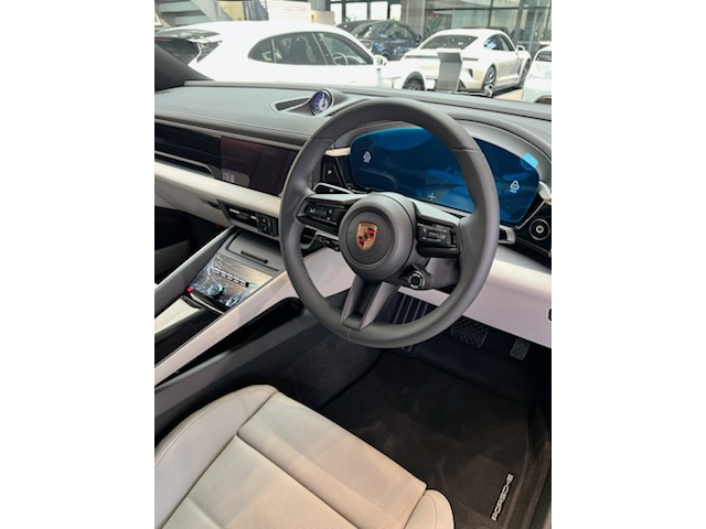 車両画像