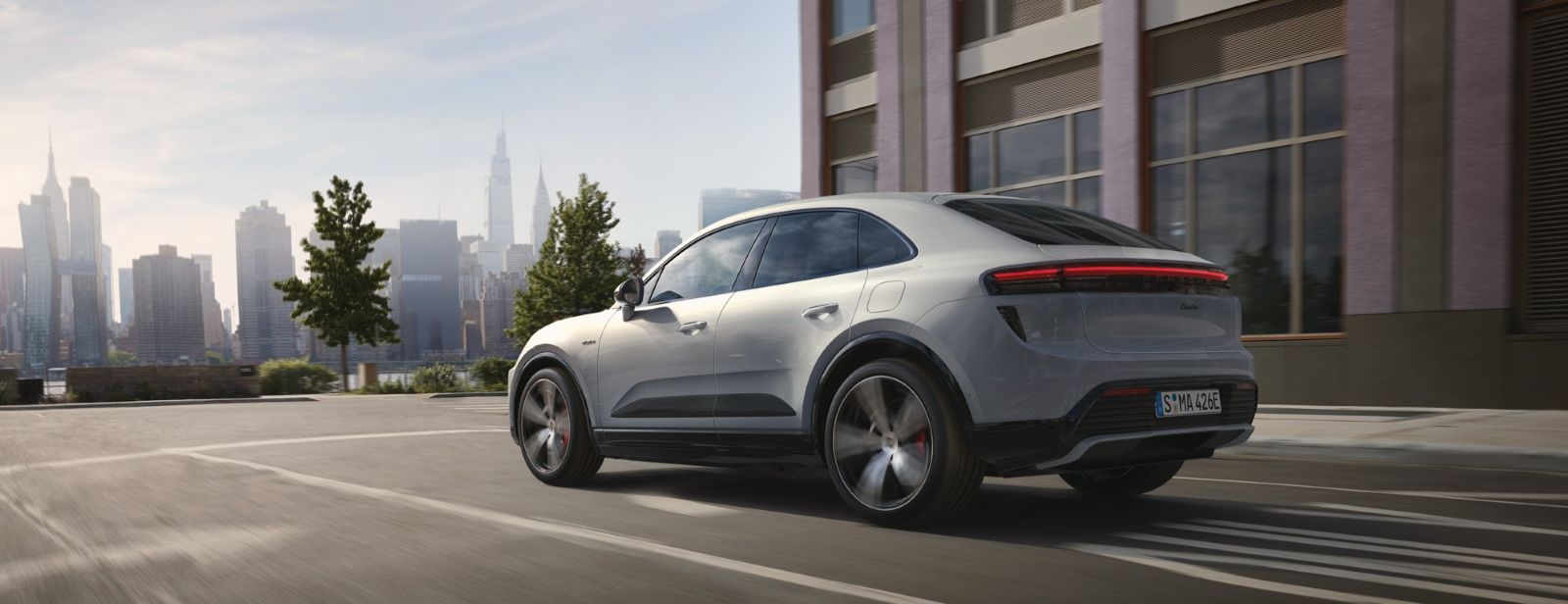 電動 VS ガソリン　乗り比べ試乗会