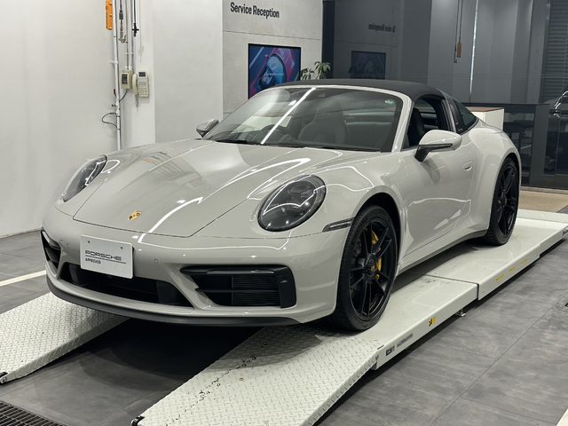 MY2022　911タルガ４GTS RHD 【R25-0601】