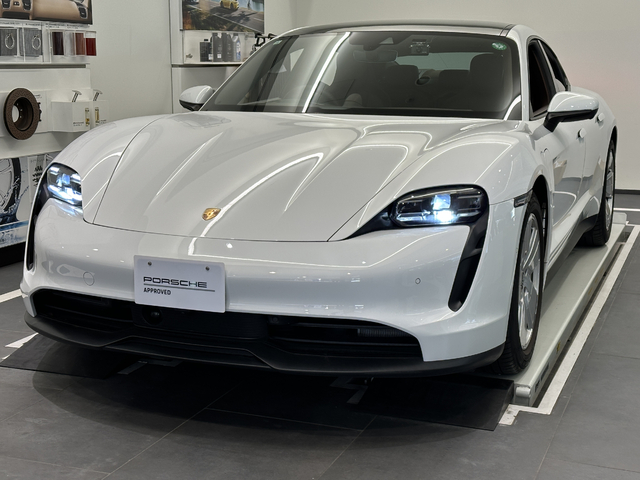 MY21 Taycan【K26-0128】