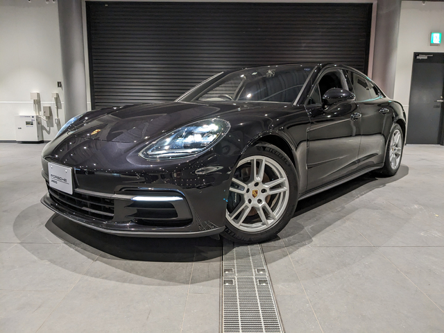 Panamera4