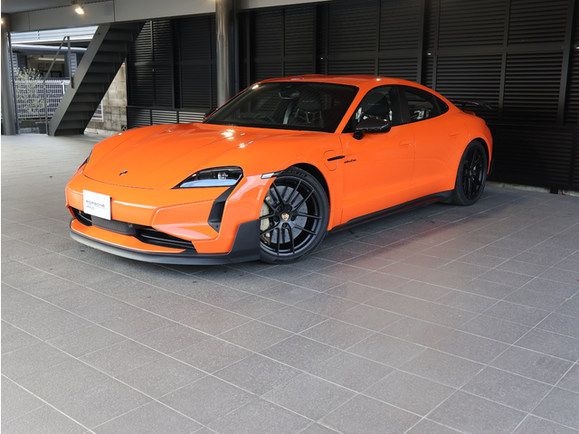 2025年　タイカンターボGTwithヴァイザッハパッケージ