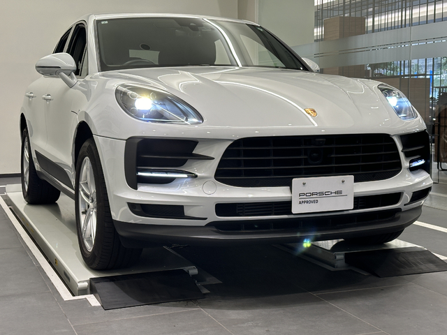 MY19 Macan【K25-0704】