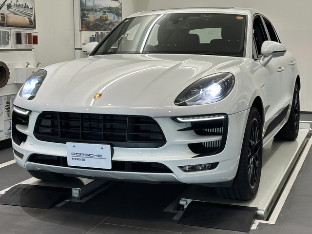 MY18 Macan GTS【K25-1027】