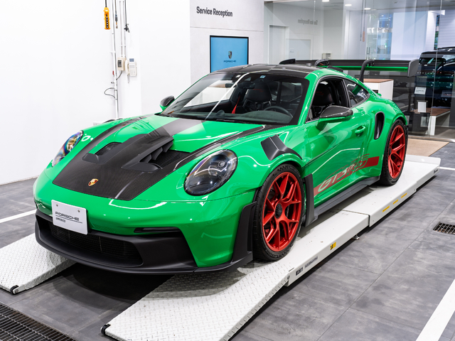 MY2023　911GT3 RS