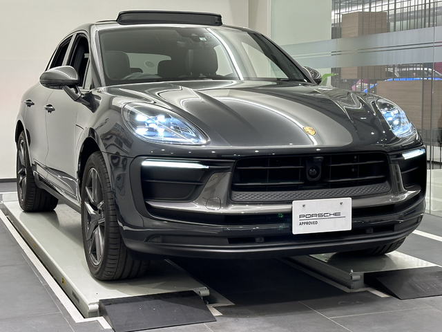 MY22Macan RHD【K25-0439】