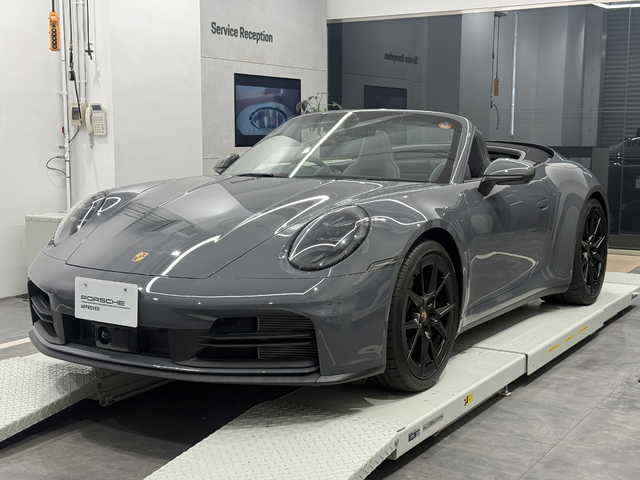 MY2025　911カレラカブリオレ　RHD【R26-0223】