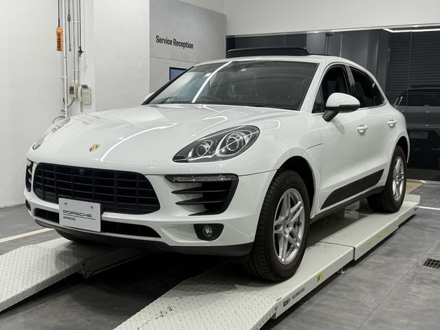 MY2018　マカンS RHD 【R25-1105】