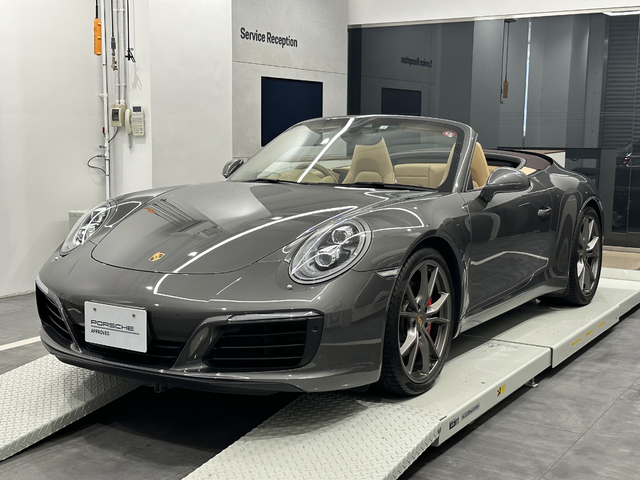 MY2017　911カレラSカブリオレ