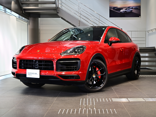 2020年式　カイエンGTSクーペ　RHD　ティプトロニックS　