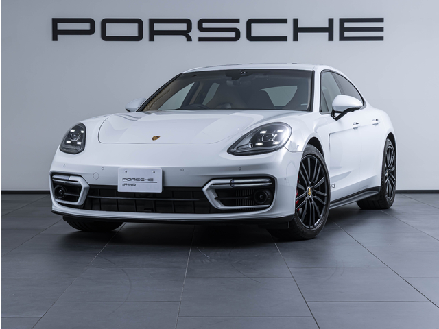 パナメーラGTS カララホワイトメタリック 2022年