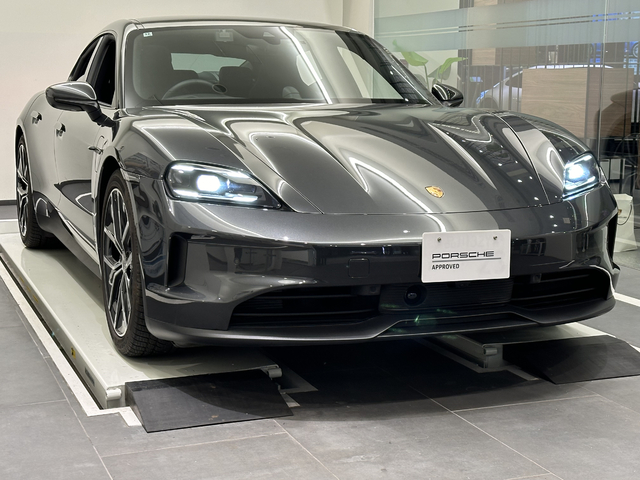 MY25　Taycan　RHD【K25-0505】
