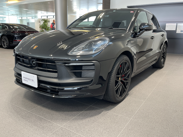 Macan GTS