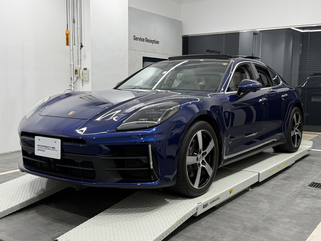 MY2024　パナメーラ　RHD【R26-0104】