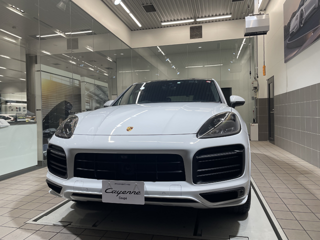 Cayyene Coupe