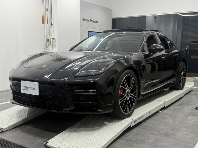 MY2025　パナメーラGTS　RHD　【R25-1026】